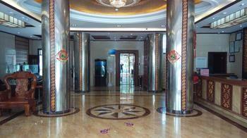 Tengyi Grand Hotel Kunming Exterior foto