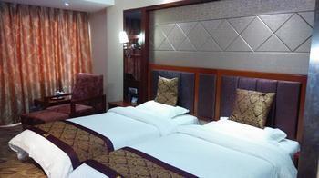 Tengyi Grand Hotel Kunming Exterior foto